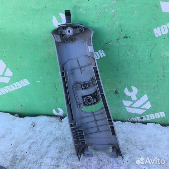 Обшивка стойки Киа Серато