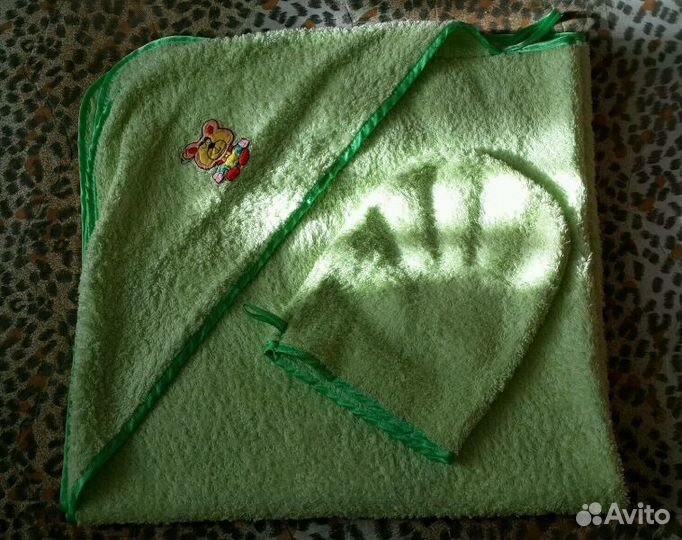 Махровое полотенце для малыша + варежка-мочалка