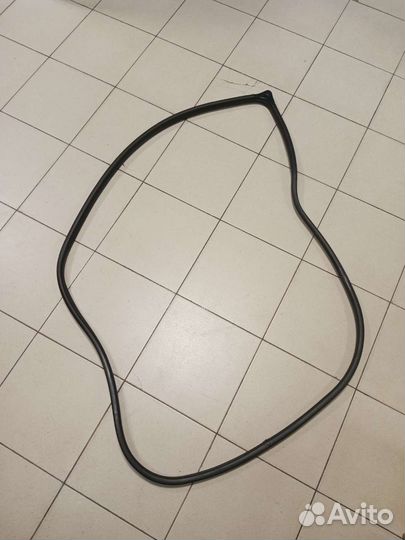 Уплотнитель проёма двери Hyundai I40