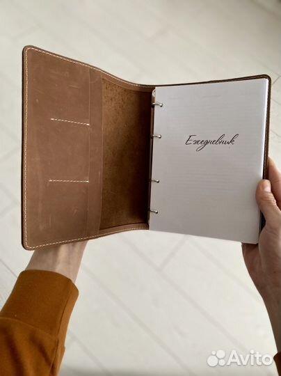Кожаный ежедневник ручной работы