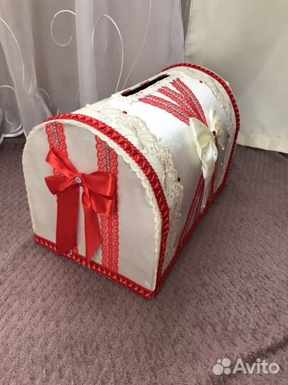 Свадебный сундук для денег