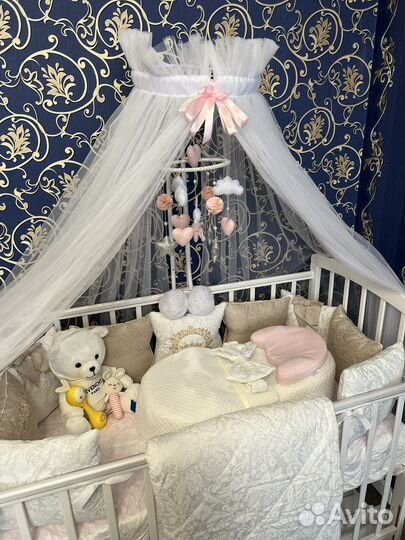Балдахин и держатель на детскую кроватку
