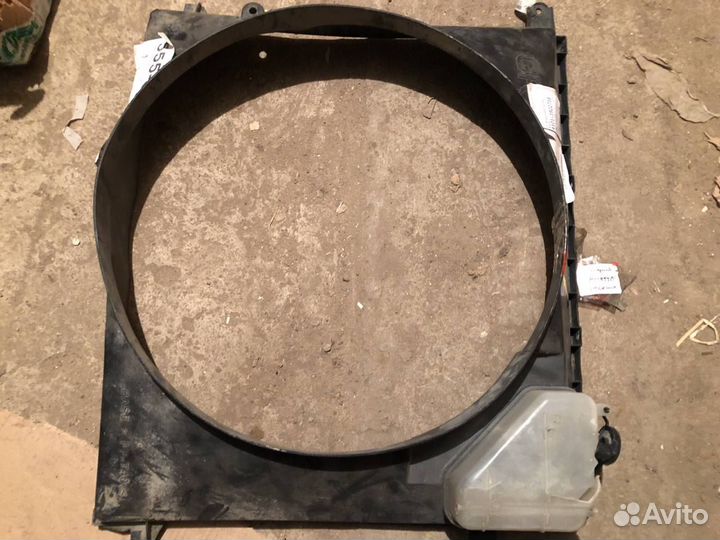 Диффузор радиатора Toyota Tacoma Такома 1grfe