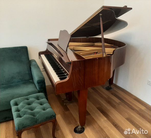 Продаю рояль