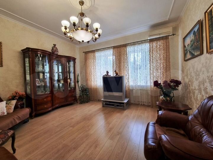 4-к. квартира, 143 м², 1/2 эт.