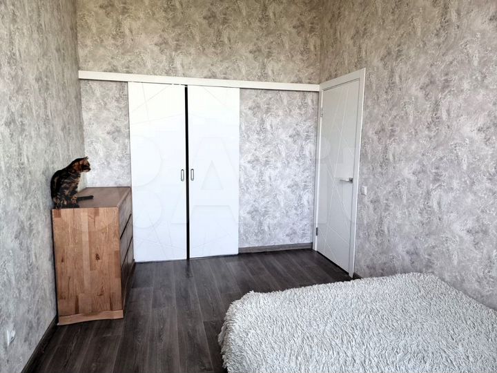 2-к. квартира, 57 м², 8/17 эт.