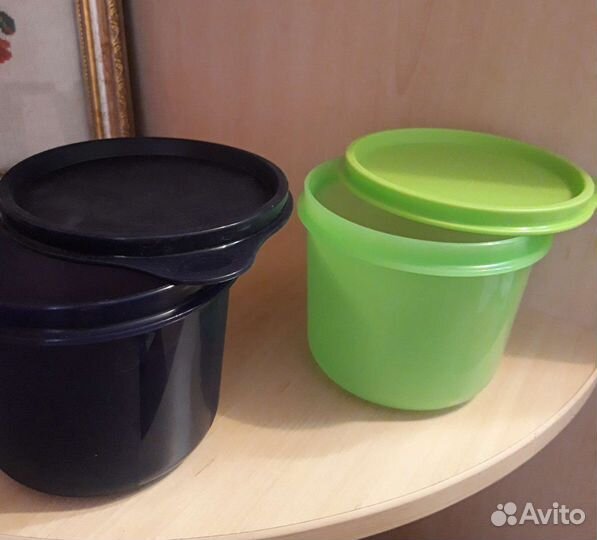 Контейнер Tupperware