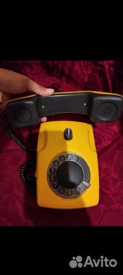 Старый телефон