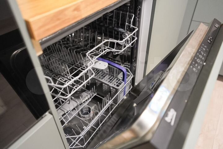 2-к. квартира, 60 м², 6/17 эт.