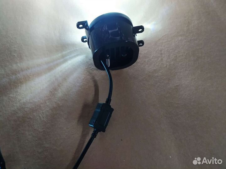 Противотуманные фары toyota LED 70w