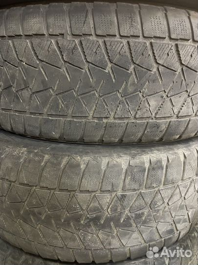 Bridgestone Blizzak DM-V2 275/50 R22
