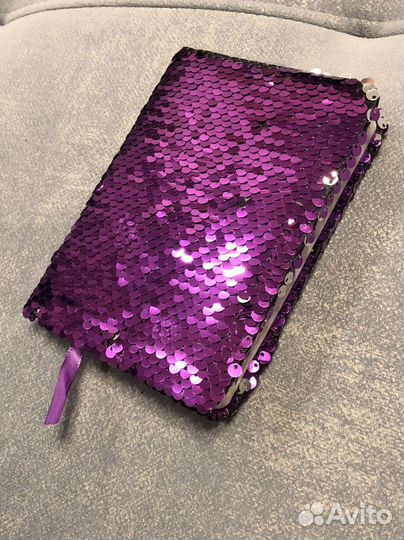 Блокнот в пайетках