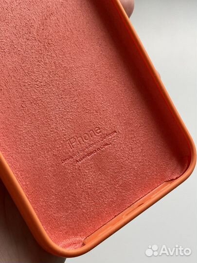Оранжевый чехол на Айфон 12 про
