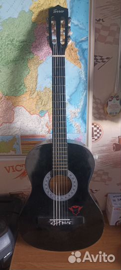 Классическая гитара шестиструнная