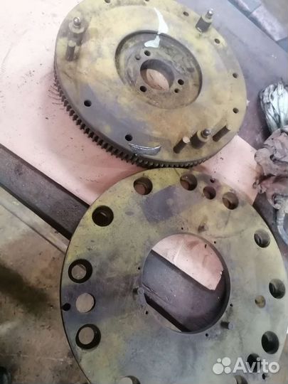 Маховик унц 060