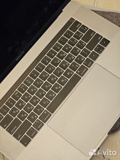 MacBook Pro А1990 на запчасти