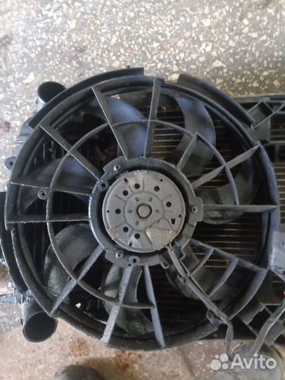 Радиатор охлаждения двигателя Opel Vectra