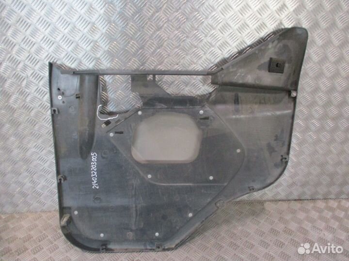 Обшивка двери левая renault 5010609303