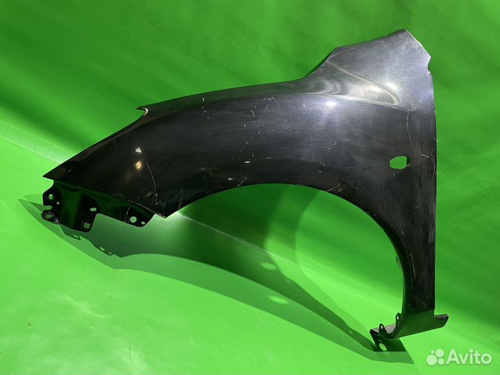 Крыло переднее левое Mazda 3 BL 2009-2013