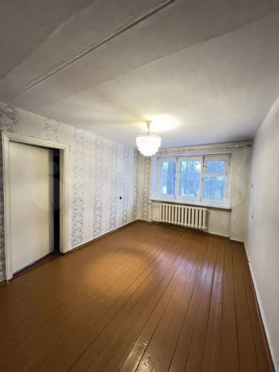 3-к. квартира, 56 м², 2/5 эт.