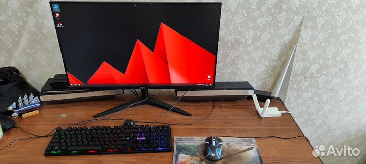 Игровой системный блок с монитором