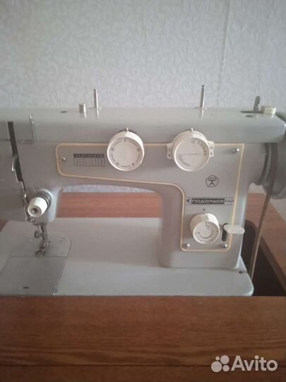 Швейная машина Подольск 142