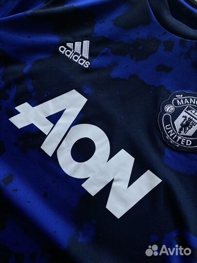 Футбольная форма Adidas Manchester United