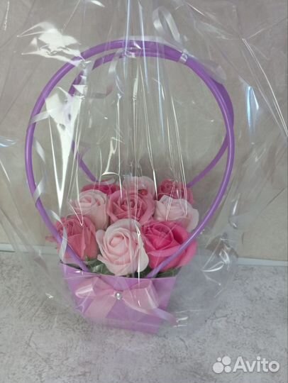 Корзинка с мыльными розами