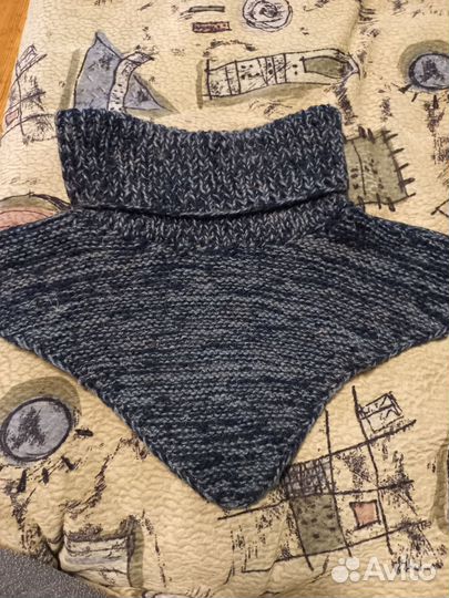 Манишка вязаная