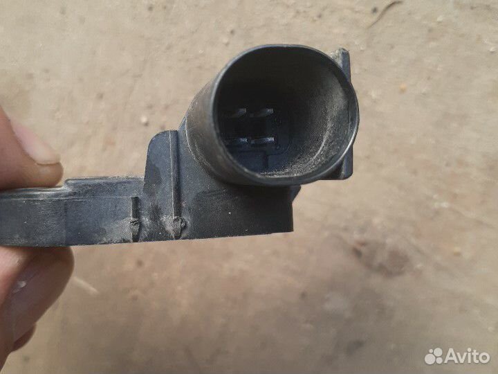 Датчик включения стоп сигнала Volkswagen Polo