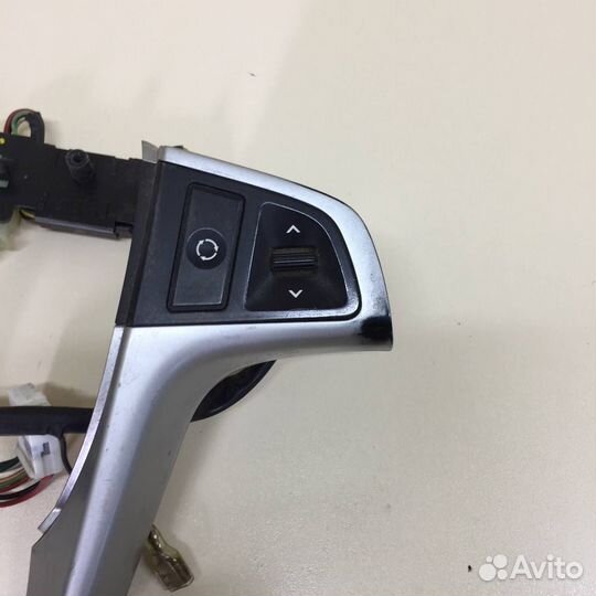 Кнопка многофункциональная Hyundai Solaris 2010-20
