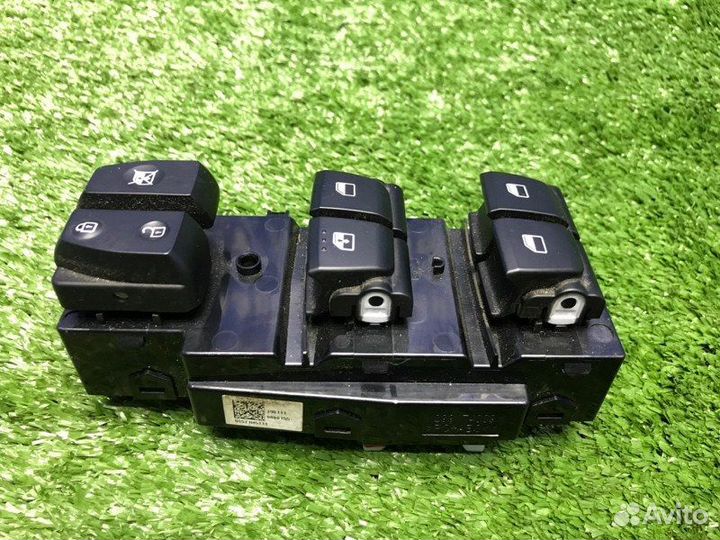 Блок управления стеклоподъемниками Hyundai Solaris