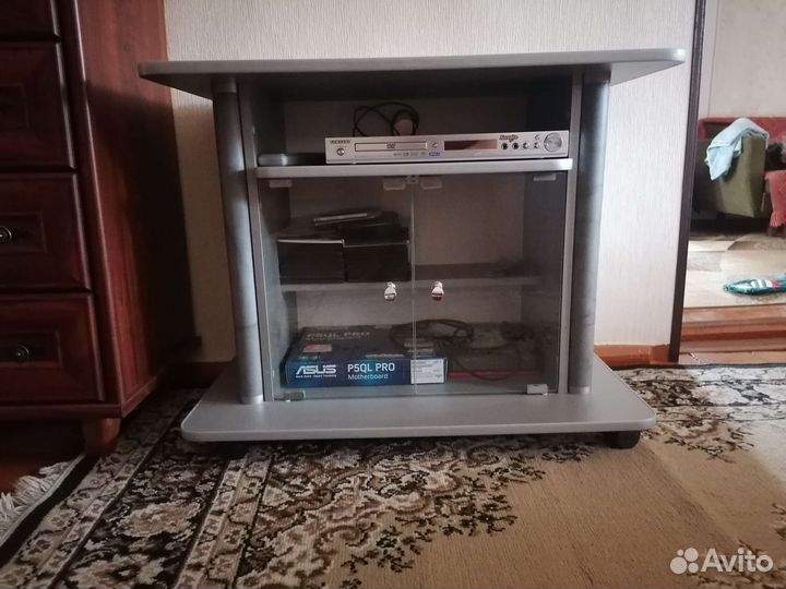 Тумба под телевизор