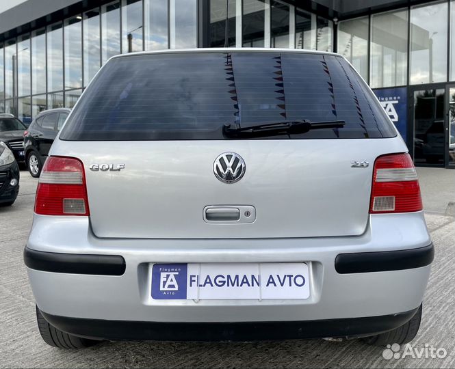 Volkswagen Golf 2.0 МТ, 2003, 268 000 км