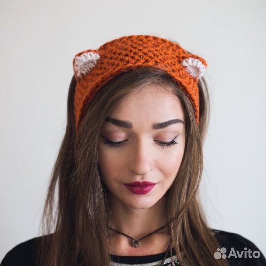 Повязка с ушками, на голову, вязаная