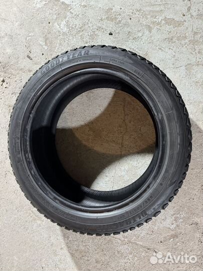 Goodyear Ultragrip Ice Arctic 225/45 R17