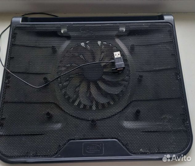 Подставка с охлаждением для ноутбука