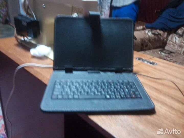 Чехол клавиатура для планшета