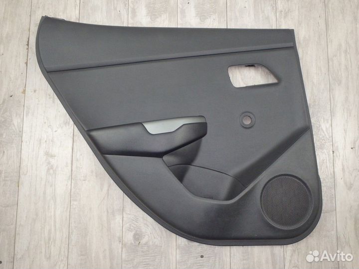 Обшивка двери задней левой KIA RIO 2011-2017