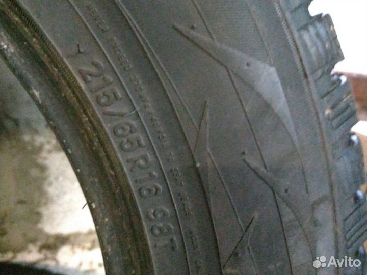Колеса зима 215/65 16 Toyo