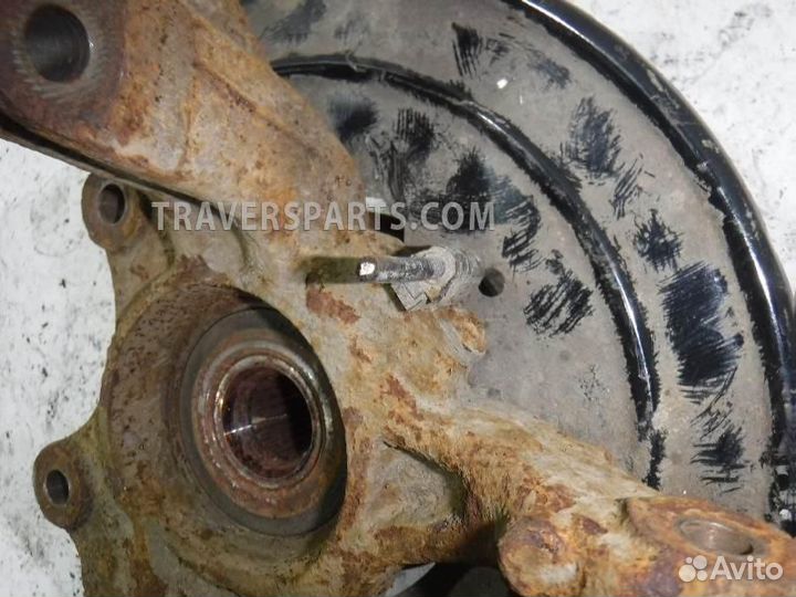 Кулак передний правый 8200881916