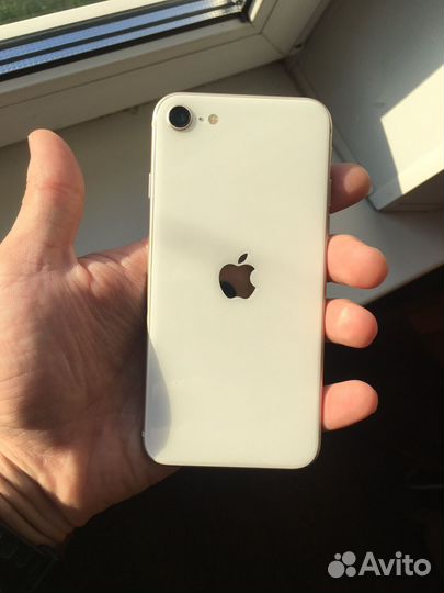 iPhone SE 2022