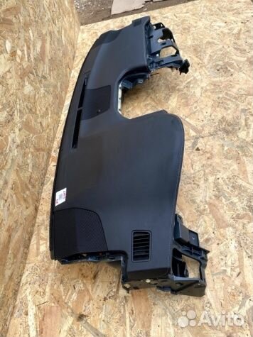 Торпедо с подушкой Lexus NX 200/300