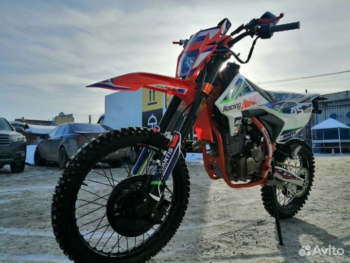 Мотоцикл Avantis A5 LUX (PR250/172FMM-5)