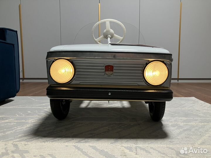 Педальный Москвич