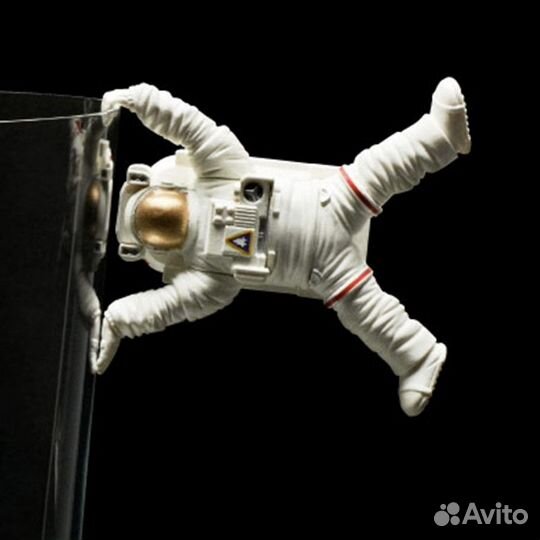 Коллекционные фигурки астронавтов putitto Япония