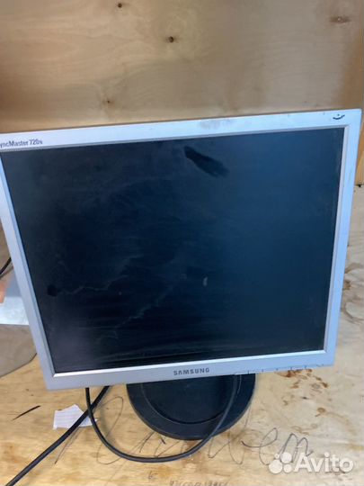 Монитор Samsung