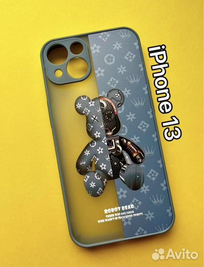 Чехол на iPhone 13