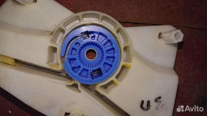 Механизм стеклоподъемника двери Mercedes w221