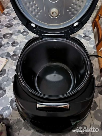 Мультиварка redmond rmc m90